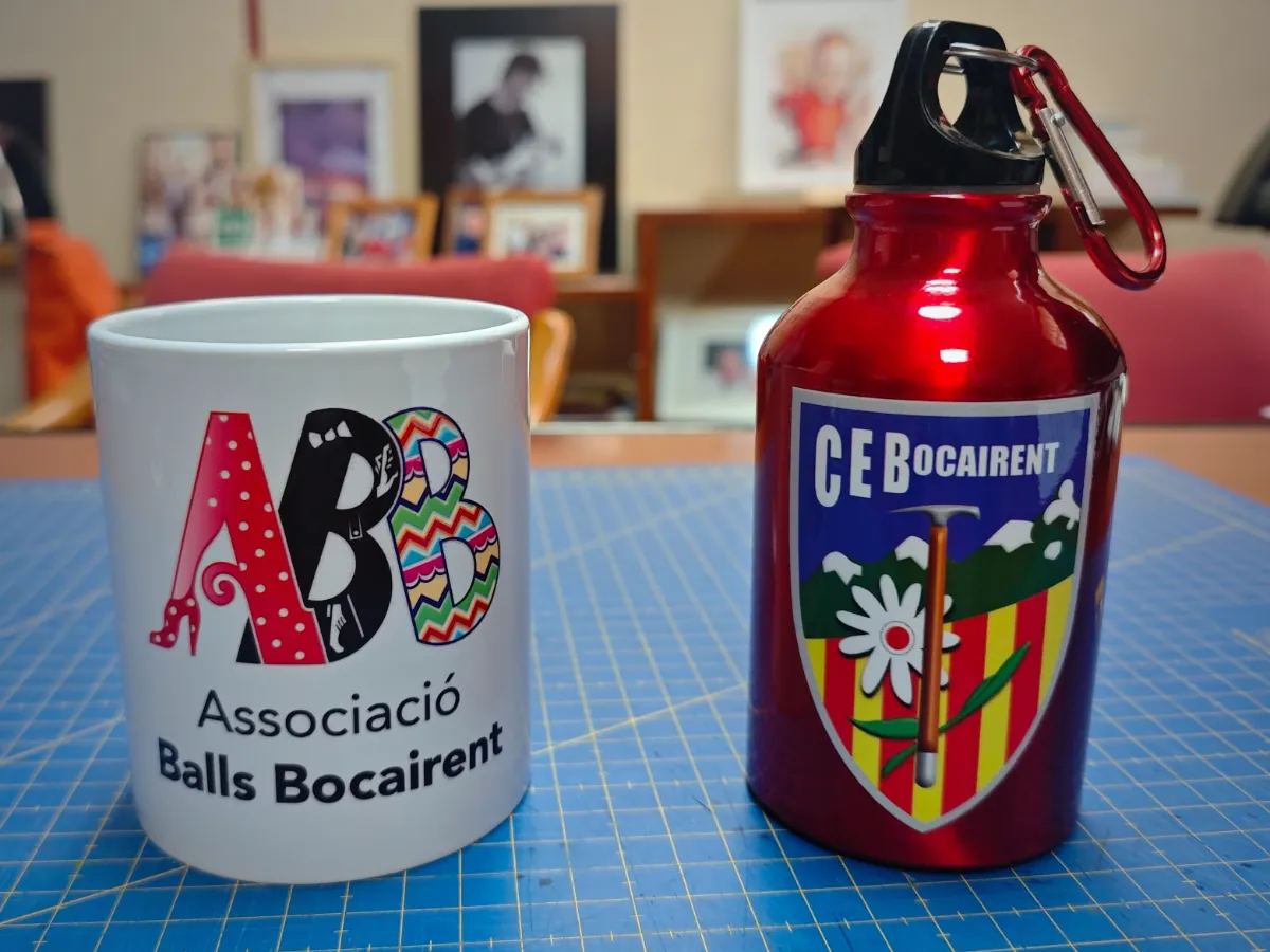 Taza y botella personalizadas con DTF UV, Bocairent